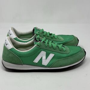 New Balance 410 Sneakers Womens 8.5 Green Fabric Suede Running Low Top Shoes